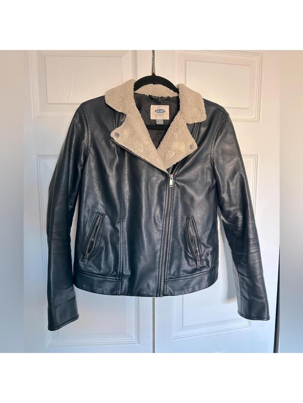 EUC Vintage Old Navy Faux Leather Jacket w/ Sherpa Collar